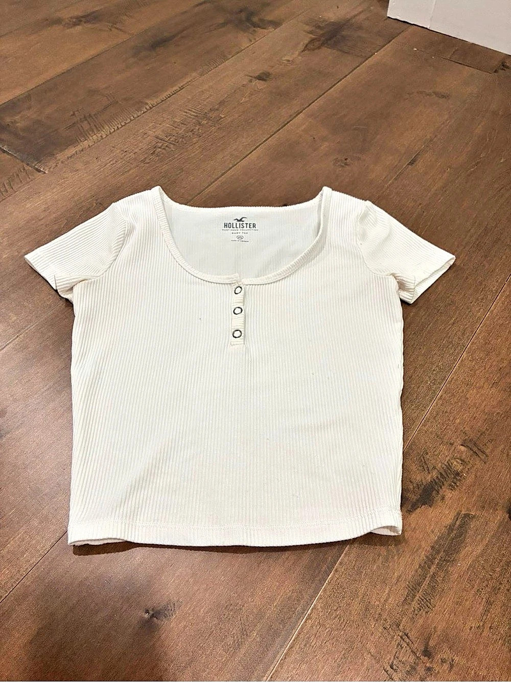 Hollister Ribbed Short Sleeve Top in White